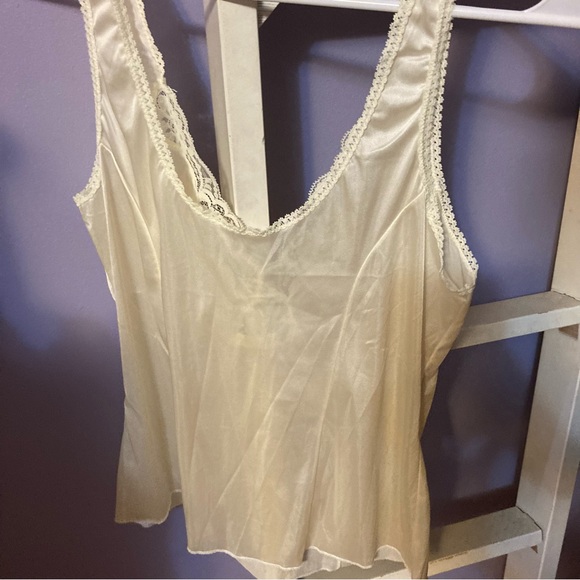 Vintage slip top - Picture 2 of 5
